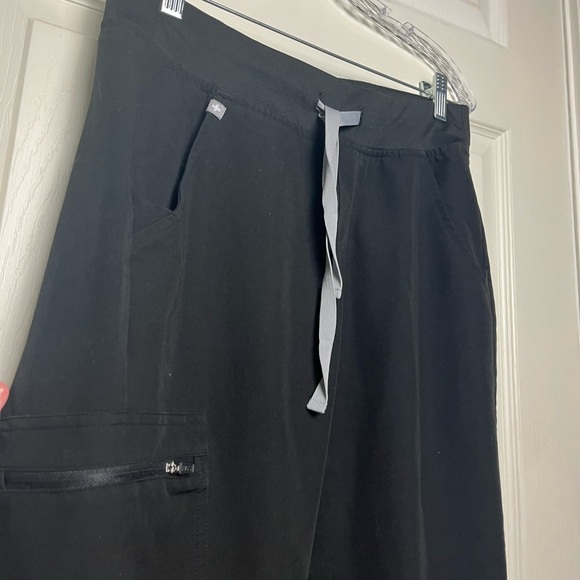 Figs Zamora Jogger Scrub Pants Black Technical Collection Womens Size Small - Picture 7 of 15